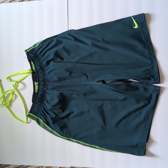 Men's Nike Shorts - Picture 1 of 11